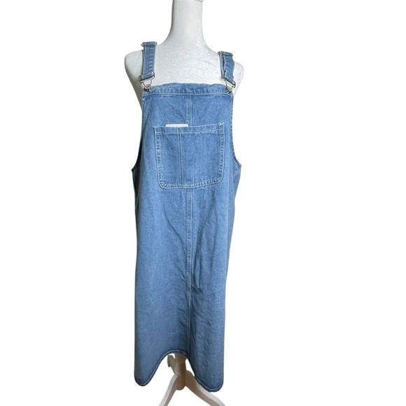 Omoone Dresses & Skirts - Jumper Denim Overalls Dress Midi Length Women's Size Medium Classic Blue